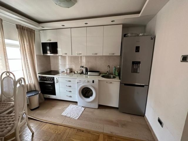 Cozy Old Town Apartment, Будва Экстерьер фото